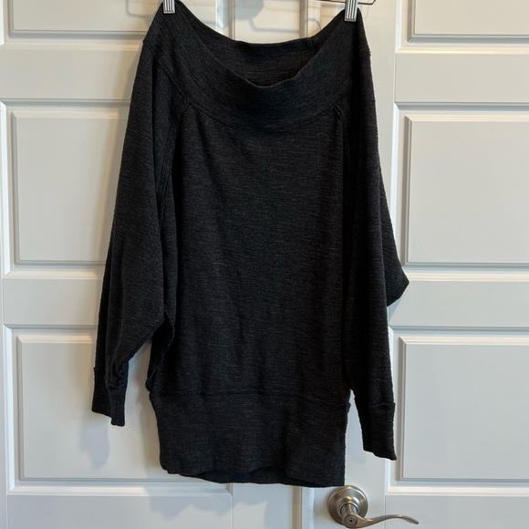 Free People Off The Shoulder Sweater - Picture 3 of 7